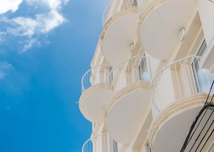 Sliema, Villa Savoia Luxury Apartment For 5 Guests