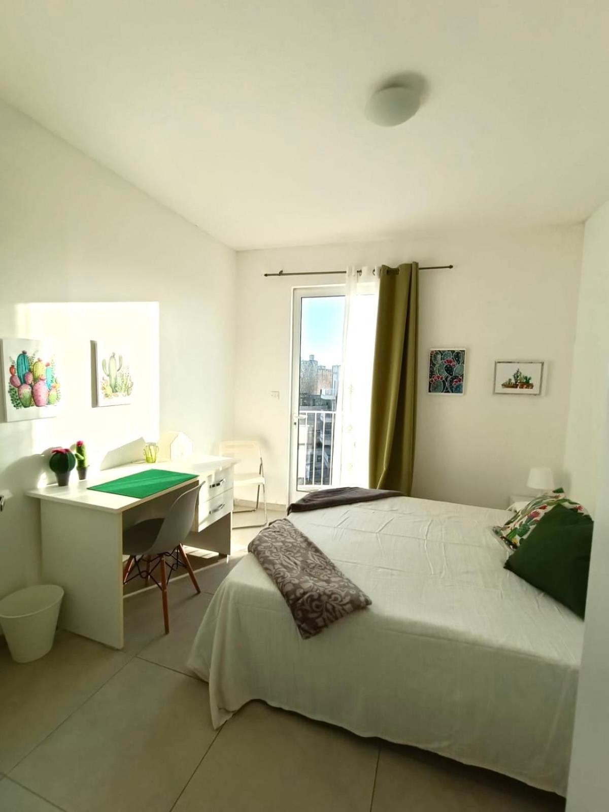 Sliema, Savoia Luxury For 5 Guests * Gzira